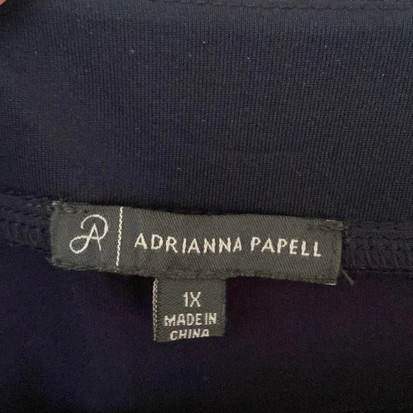 Adrianna Papell Embroidered Top Handkerchief‎ Flattering Blouse Size 1X Flutter - Picture 8 of 10